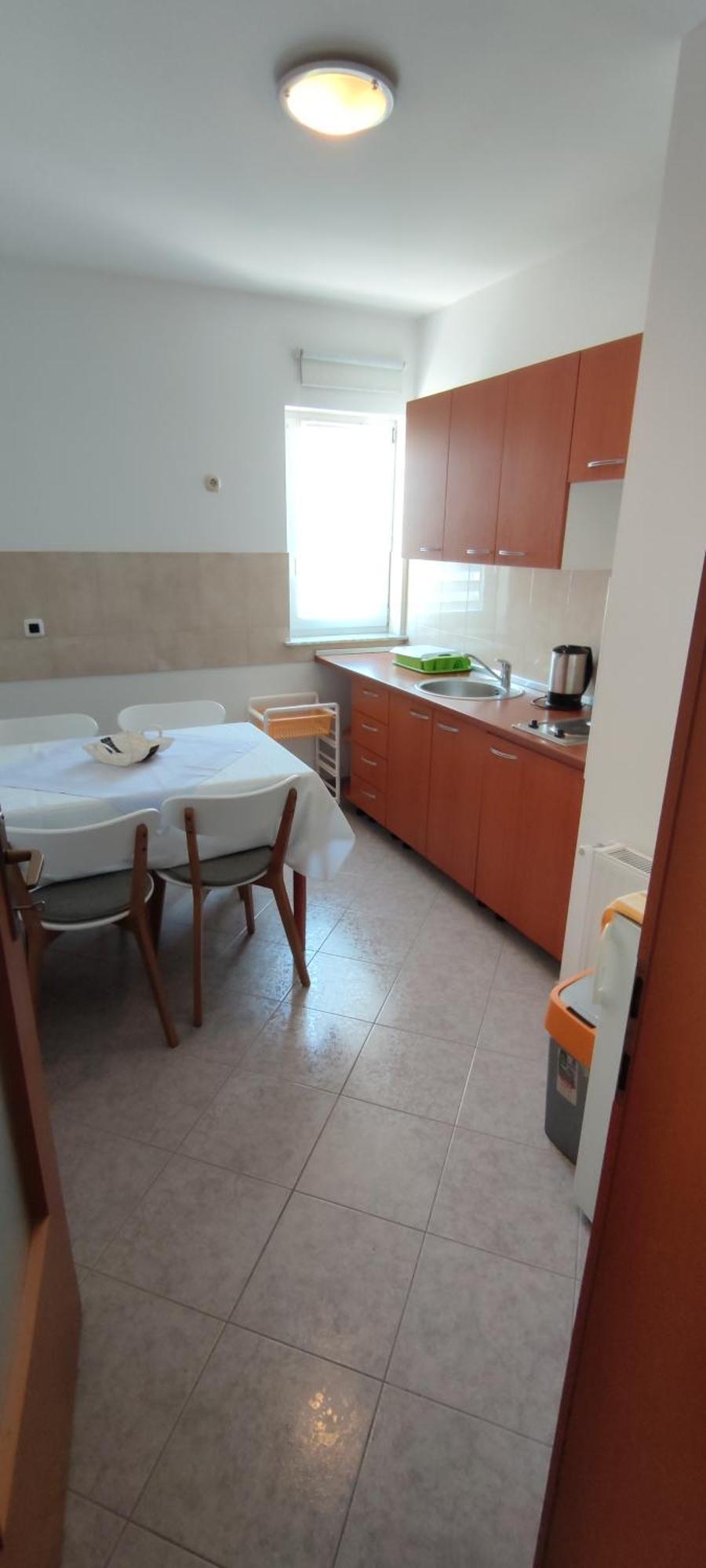 E&f, Veruda Porat, Free Parking * Pula