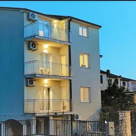 Apartments E&F, Veruda Porat, Free Parking Pula Exterior foto