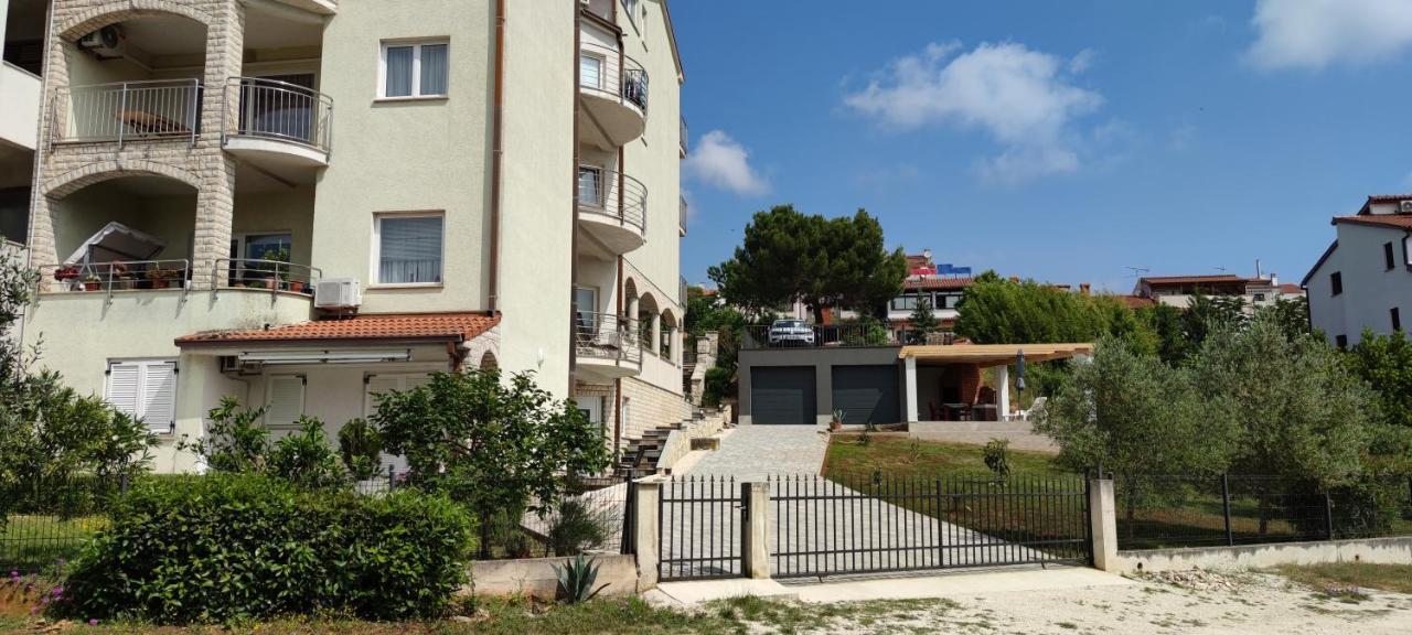 E&f, Veruda Porat, Free Parking Apartma