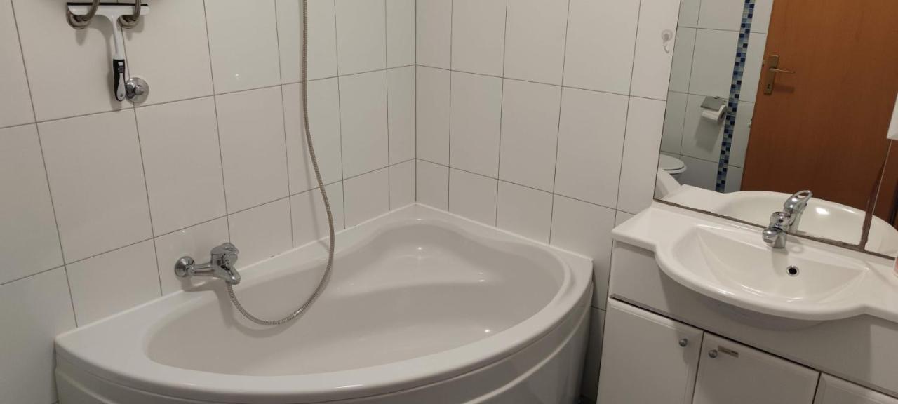 Apartment E&f, Veruda Porat, Free Parking *